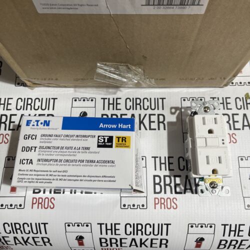 EATON ARROW HART TRSGF15W GFCI RECEPTACLE 15W ST TR NEW BOX of 40 pieces