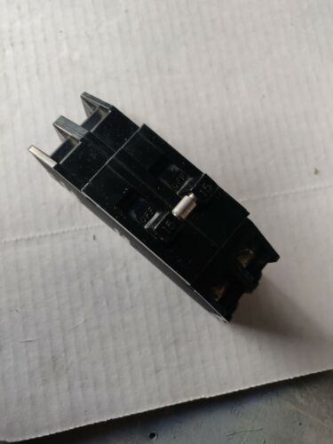 QCAL15 - ZINSCO CIRCUIT BREAKER - 15A / 240V / 2P - USED QC215 QC15