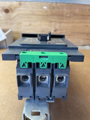 New Surplus SQUARE D BDA34100YYP Circuit Breaker,100A,3P,277/480VAC