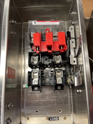 NEW SIEMENS HF221S FUSIBLE HEAVY DUTY SAFETY SWITCH 30A 4x