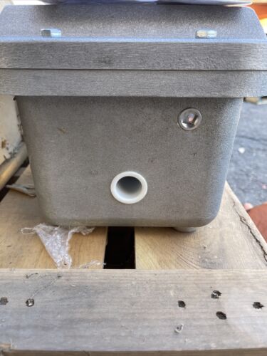 Crouse Hinds EATON CORPORATION EIDA3030 / EIDA3030 (BRAND NEW)