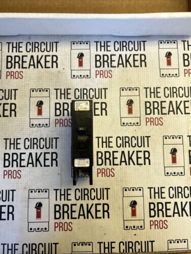 NEW CUTLER HAMMER GB1030 INDUSTRIAL BREAKER 30 AMP 30A 1-POLE 120VAC BOLT-ON.