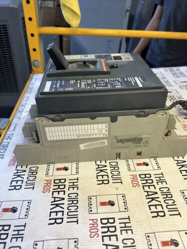 Schneider/MERLIN GERIN  PG1200 Circuit Breaker 1200A 3 Pole 600V  RECON WRNTY