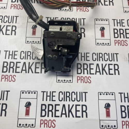 TV2AB2ST12R General Electric GE Shunt Trip Auxiliary Switch Pullouts