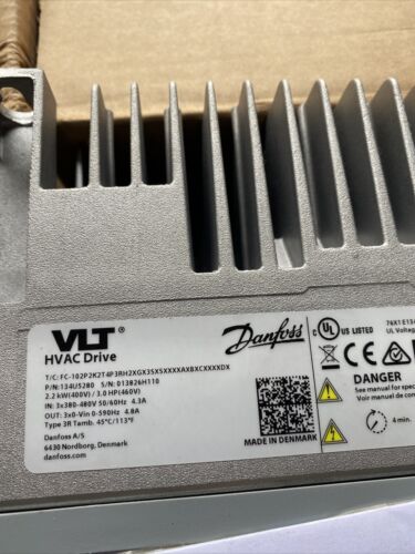 DANFOSS VLT 13U5280 DRIVE 3.0HP, 2.2KW, 380-480 VAC VFD New No Box Lot Of Two
