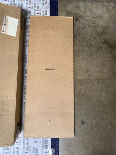 GENERAL ELECTRIC LOAD CENTER TM4020CCU 1 200AMPS Type 1 W Main Breaker & Door