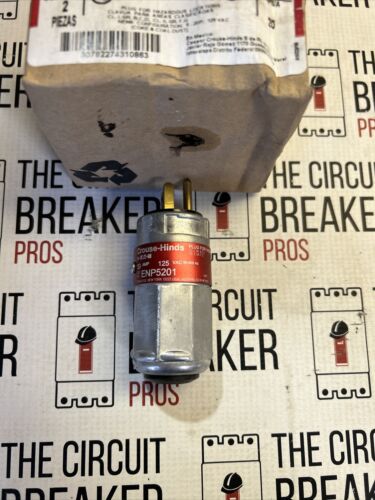 ENP5201 EATON CROUSSE HINDS 20A 125V PLUG NEMA 3 NEW 1 PIECE