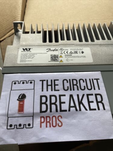 DANFOSS VLT 13U5280 DRIVE 3.0HP, 2.2KW, 380-480 VAC VFD New No Box Lot Of Two