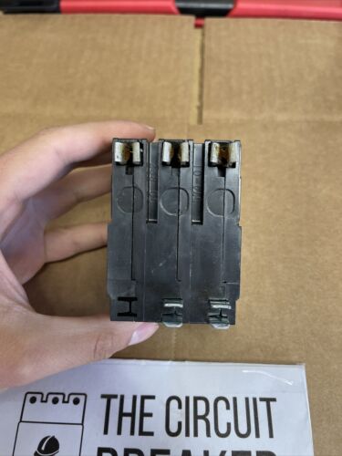 1 NEW QO340 Square D 3pole 40amp 240v Plug-In Circuit Breaker NEW