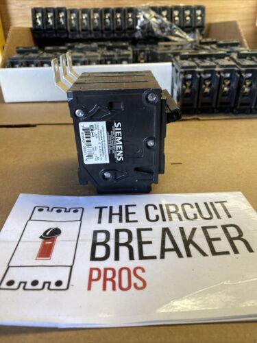 New Circuit Breaker Siemens B330 30 Amp 3 Pole 240V 10kA Bolt On New Surplus