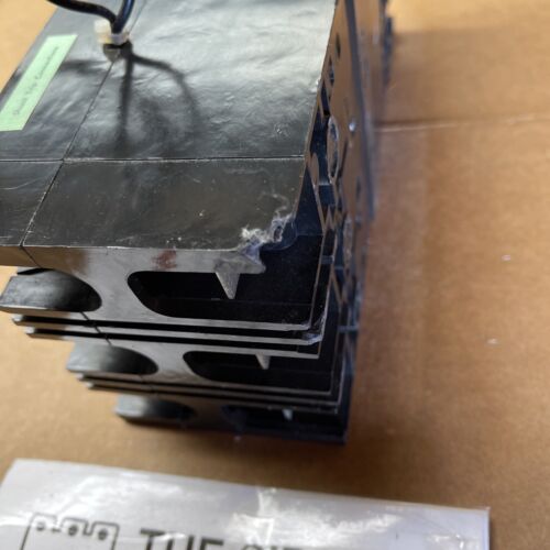 FCL3015L Cutler Hammer 480V 15A With Shunt Trip Reconditioned Minor Flaw