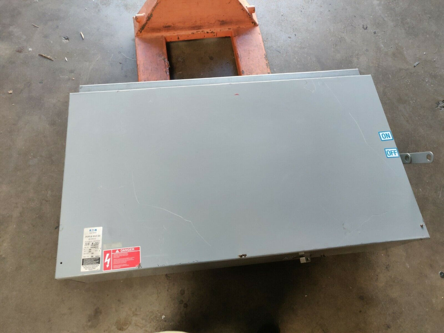 Cutler Hammer | P3F366RGN | 400 Amp | 600 Volt | Bus Plug