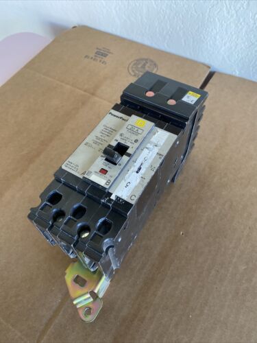 FJA34020 I-Line Style Plug-In Circuit Breaker 20A 480V FJA Powerpact Schneider E