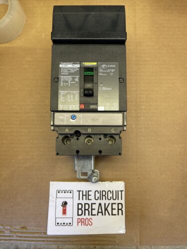 Square D  JJA32225 3 pole 240v 225 amp PowerPact Circuit Breaker New Surplus