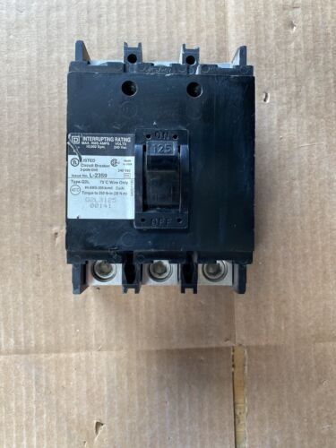 Q2L3125 Square D Circuit Breaker 3 Pole 125 Amp 240V