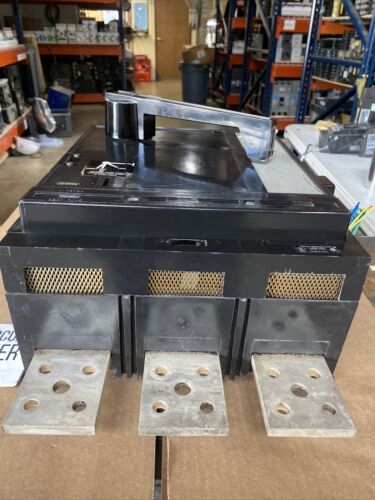 SQUARE D CIRCUIT BREAKER PHF3616001680  1600A  Reconditioned 2000amp frame W/aux