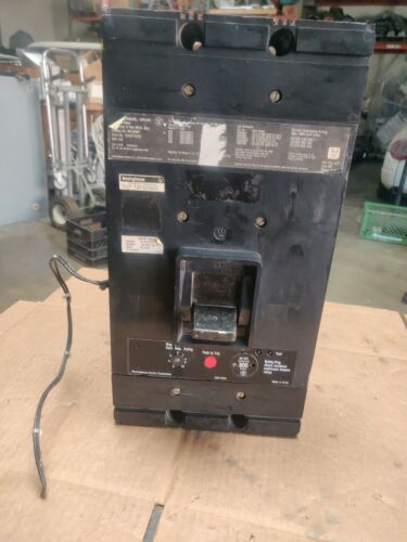 WESTINGHOUSE MC MC3800F 3 P 600 A 600V BREAKER W/ SHUNT MC3600F