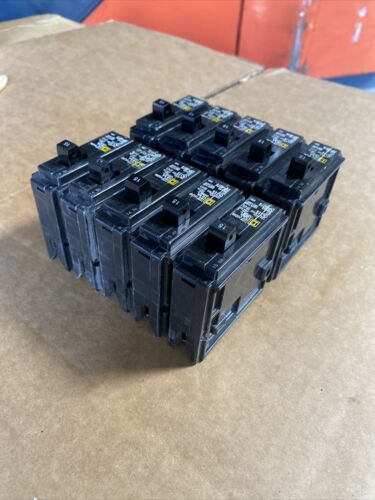 (10) Square D Homeline HOM115 HOM115CP Single Pole 15A Circuit Breaker