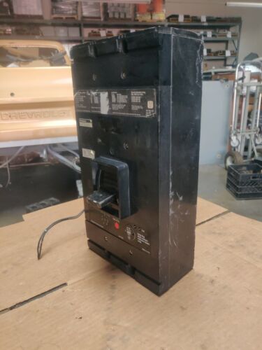 WESTINGHOUSE MC MC3800F 3 P 600 A 600V BREAKER W/ SHUNT MC3600F