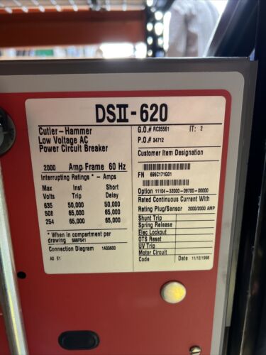 DSII-620 - Cutler Hammer / Type DSII / 2000A w/ S85LSG & 2000A Plug / MO/DO