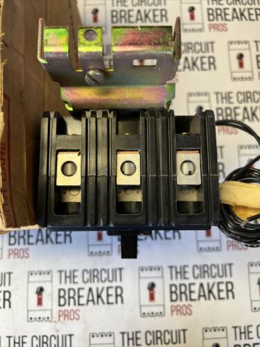 Square ￼D FA32100 100 Amp 240 Vac 3 Pole I Line Circuit Breaker -NEW IN BOX WRNT