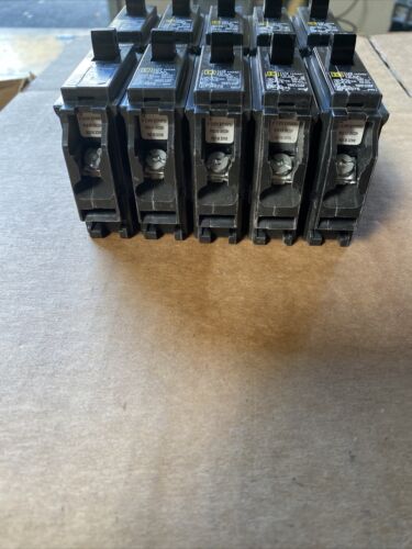 (10) Square D Homeline HOM115 HOM115CP Single Pole 15A Circuit Breaker