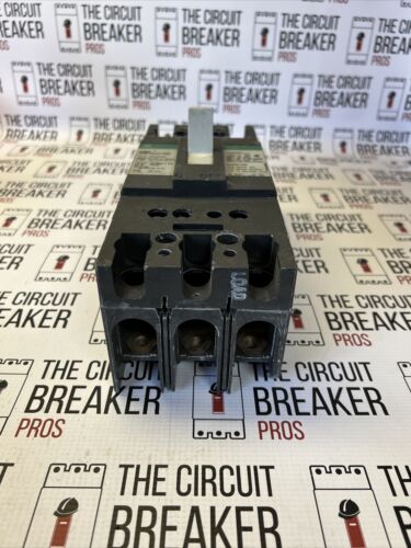 General Electric THFK236F000 Molded Case Circuit Breaker - Minor Flaw