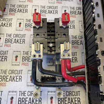 SIEMENS Guts  MC2040B1200EFC 200 AMP MAIN Breaker 24 Space