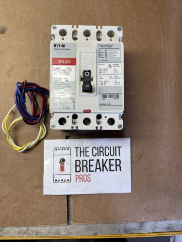 EATON HFD3030 CIRCUIT BREAKER W/shunt And Auxiliary New Pullout 1yr Warranty