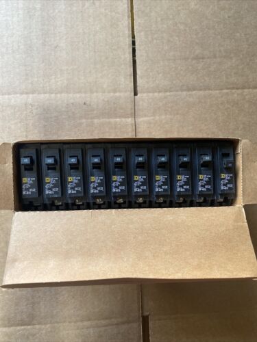 Box of 10 Square D HOM 40A Plug-On Circuit Breakers HOM140 1 Pole